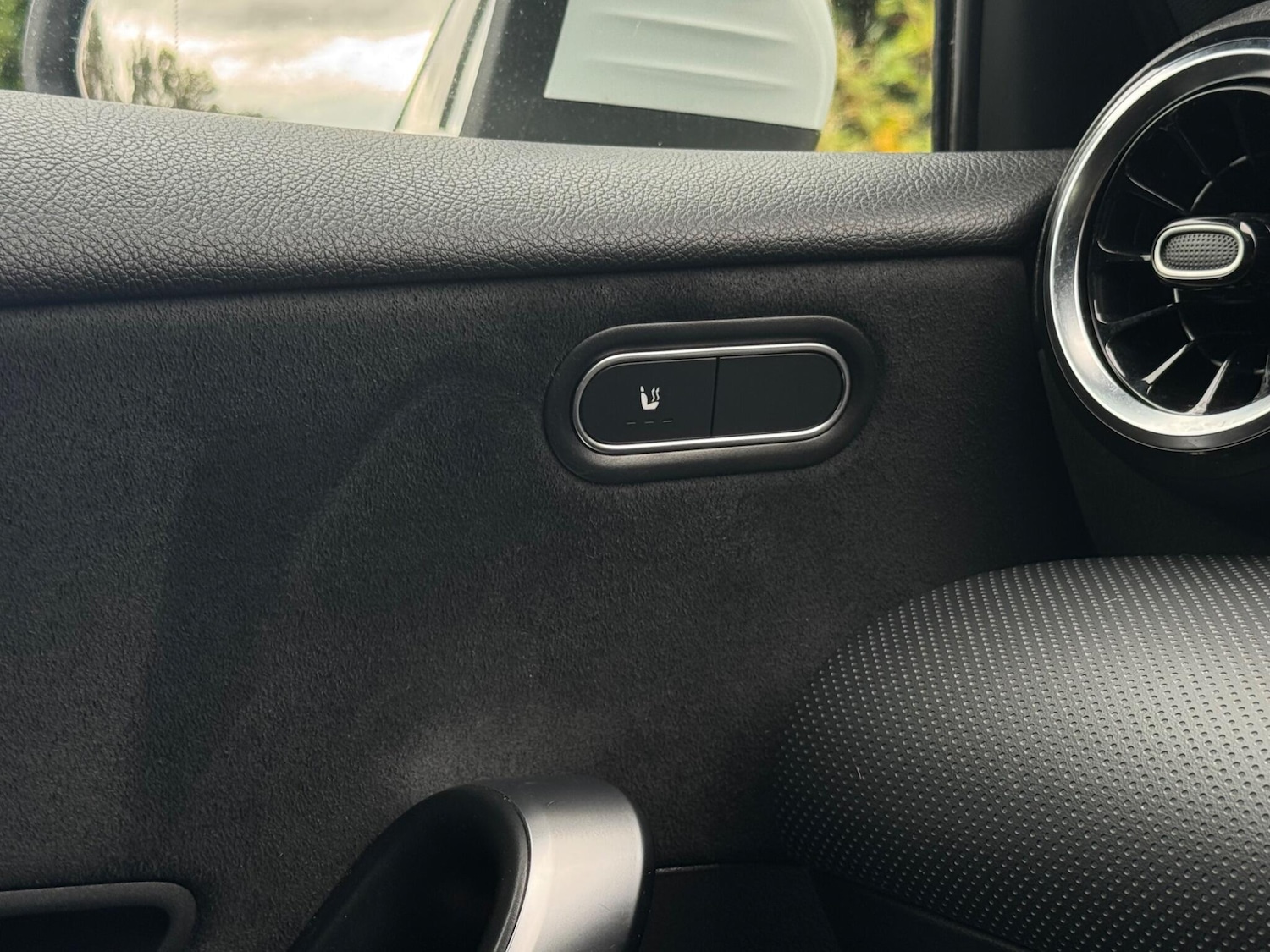 Used Mercedes-Benz A-Class 2021 for sale - 75914758: Photo 40