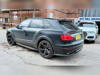 Used Bentley Bentayga 2017 for sale - 79859803: Photo