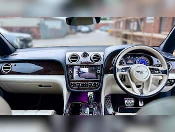 Used Bentley Bentayga 2017 for sale - 79859803: Photo