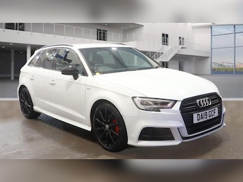 2019 (19) - 30 TDI 116 Black Edition 5dr S Tronic