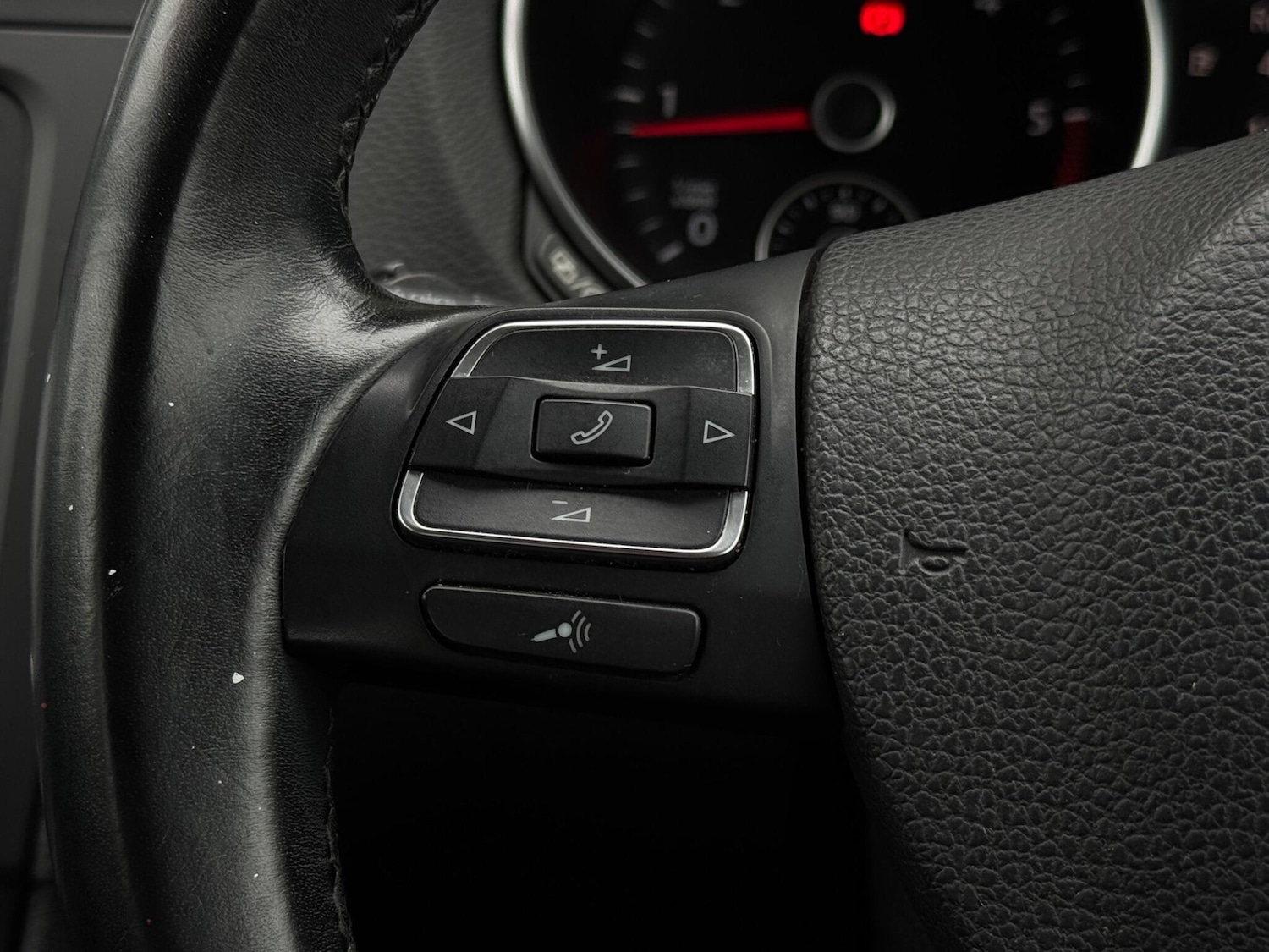 Used Volkswagen Golf 2012 for sale - 76226303: Photo 33