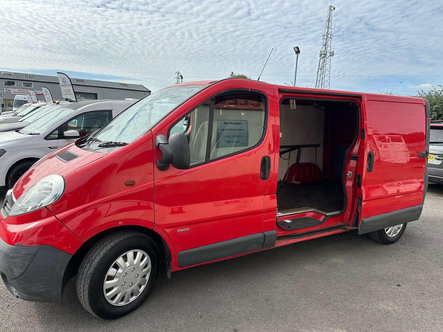 Used Vauxhall Vivaro 2013 for sale - 77581104: Photo 3