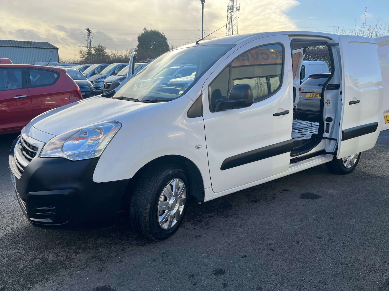 Used Peugeot Partner 2018 for sale - 77556745: Photo 21