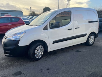 Used Peugeot Partner 2018 for sale - 77556745: Photo