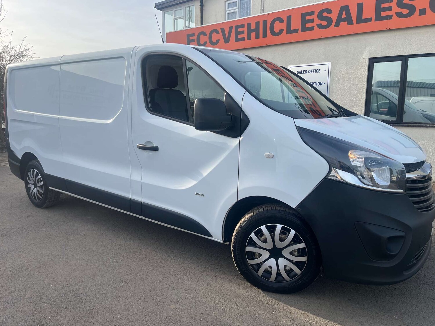 Used Vauxhall Vivaro 2016 for sale - 77961729: Photo 3