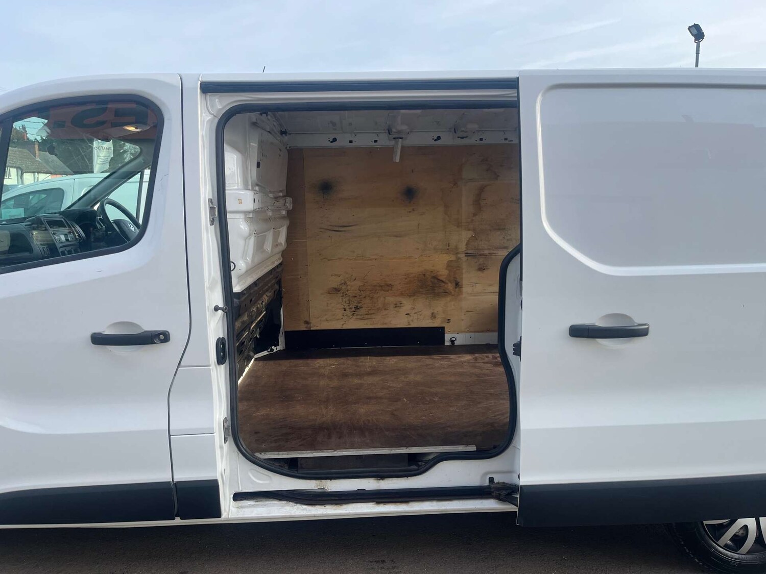 Used Vauxhall Vivaro 2016 for sale - 77961729: Photo 30