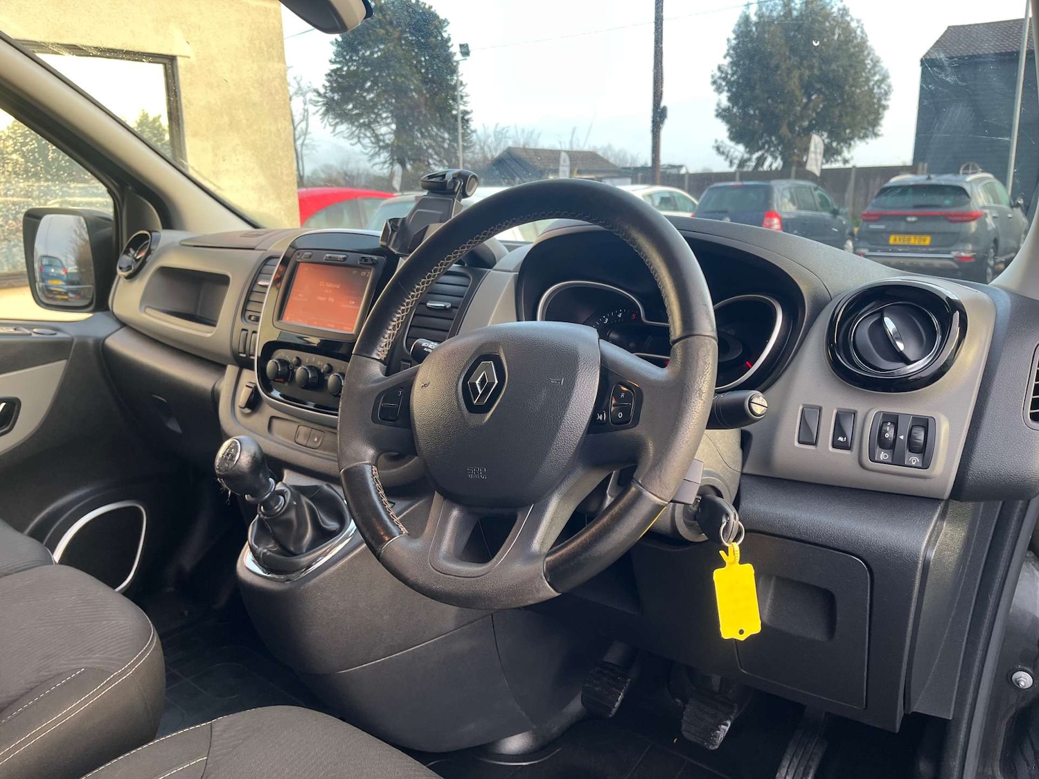 Used Renault Trafic 2017 for sale - 77492500: Photo 18