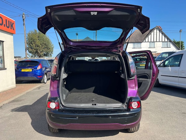 Used Citroen C3 Picasso 2016 for sale - 74274256: Photo 33