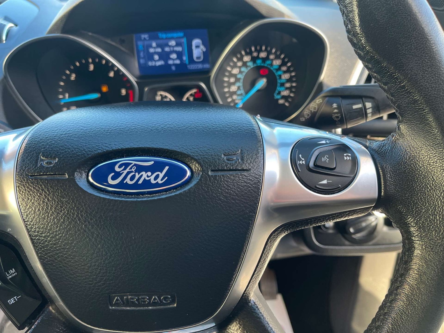 Used Ford Kuga 2013 for sale - 76601898: Photo 22