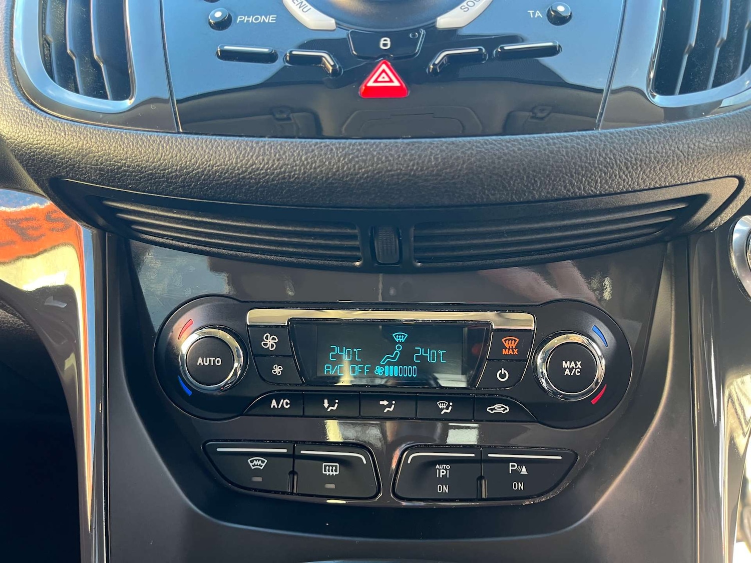 Used Ford Kuga 2013 for sale - 76601898: Photo 27