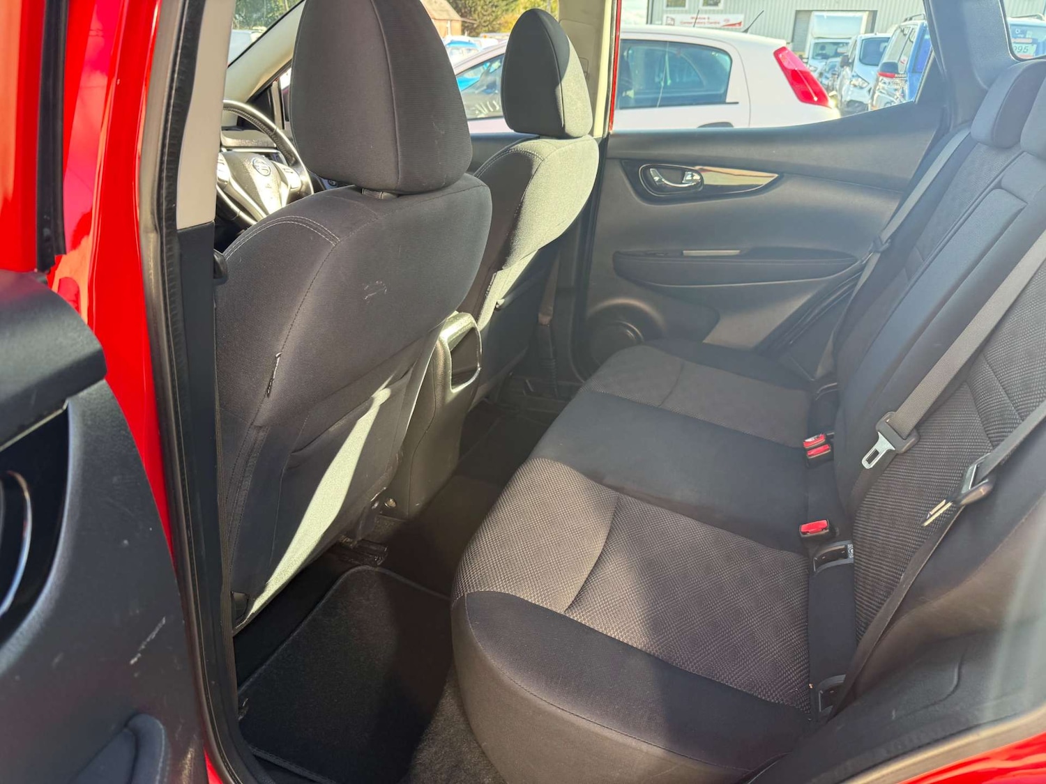 Used Nissan Qashqai 2015 for sale - 76367329: Photo 12