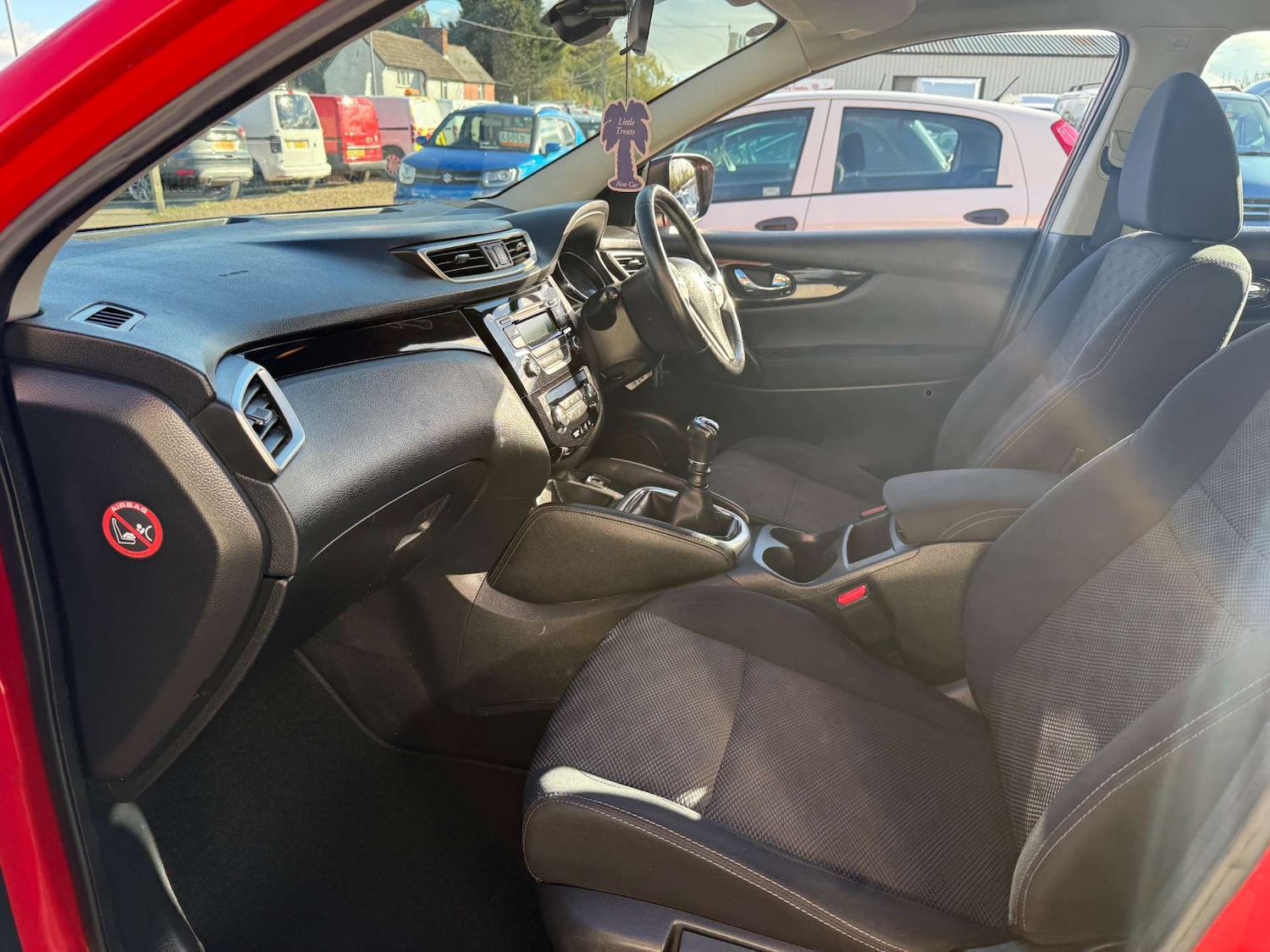 Used Nissan Qashqai 2015 for sale - 76367329: Photo 9