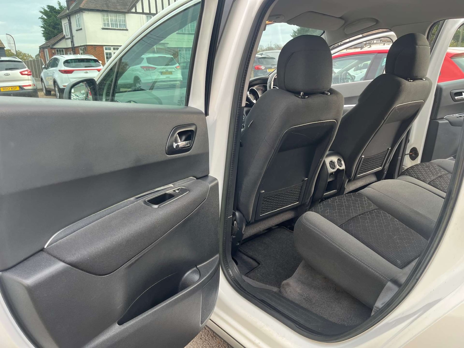 Used Peugeot 3008 2014 for sale - 76414865: Photo 35