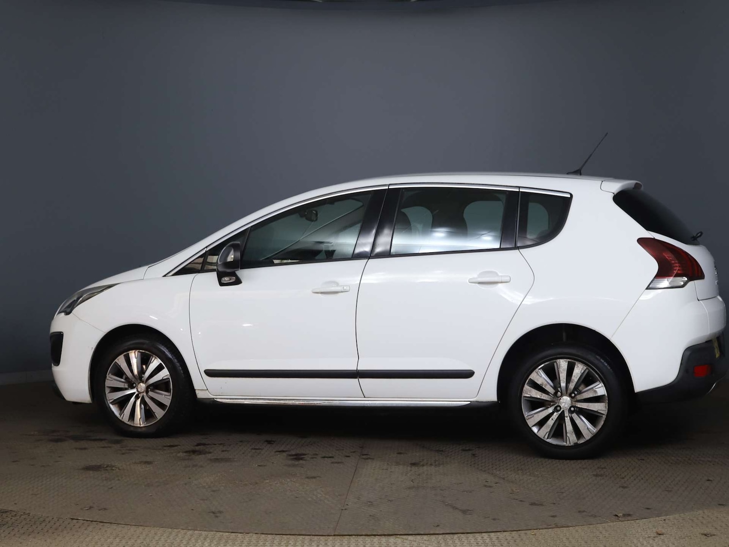 Used Peugeot 3008 2014 for sale - 76414865: Photo 8