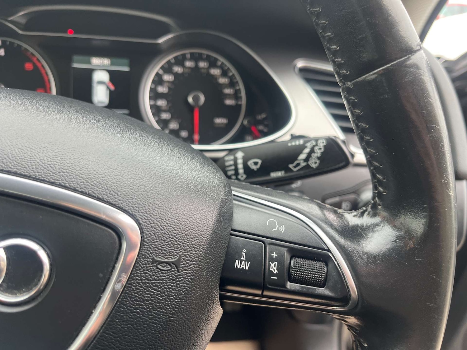 Used Audi A4 2012 for sale - 77652982: Photo 22