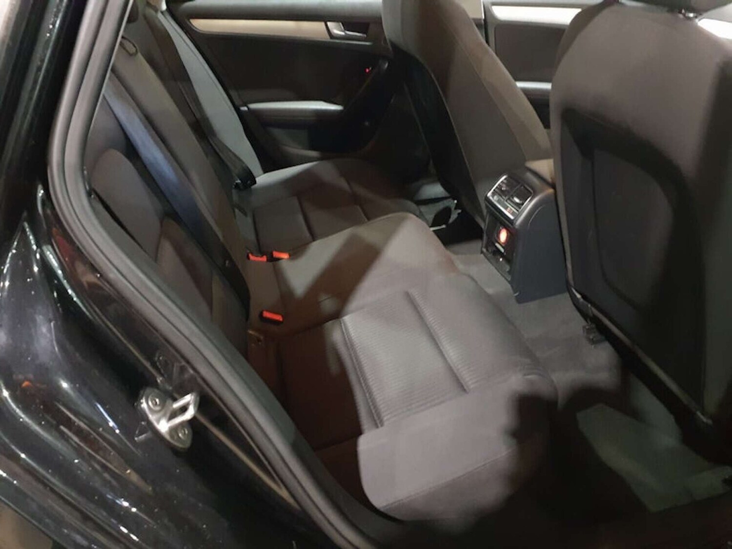 Used Audi A4 2012 for sale - 77652982: Photo 5