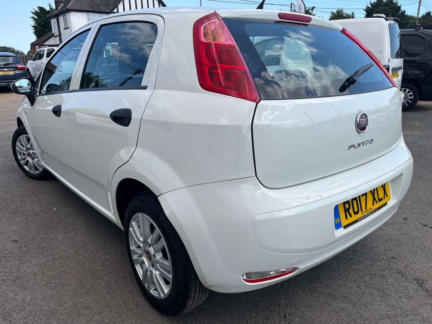 Used Fiat Punto 2017 for sale - 76601982: Photo 10