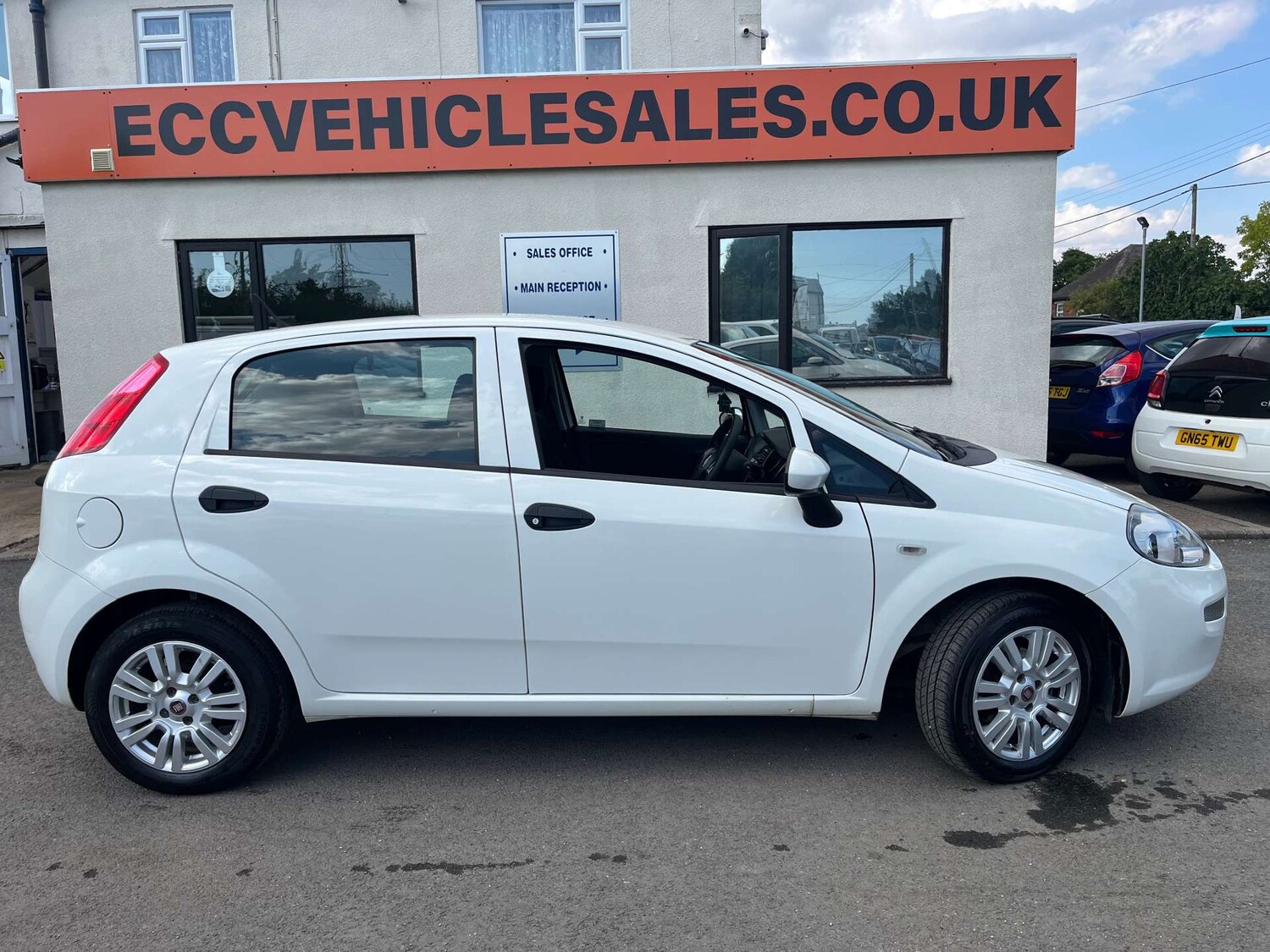 Used Fiat Punto 2017 for sale - 76601982: Photo 15