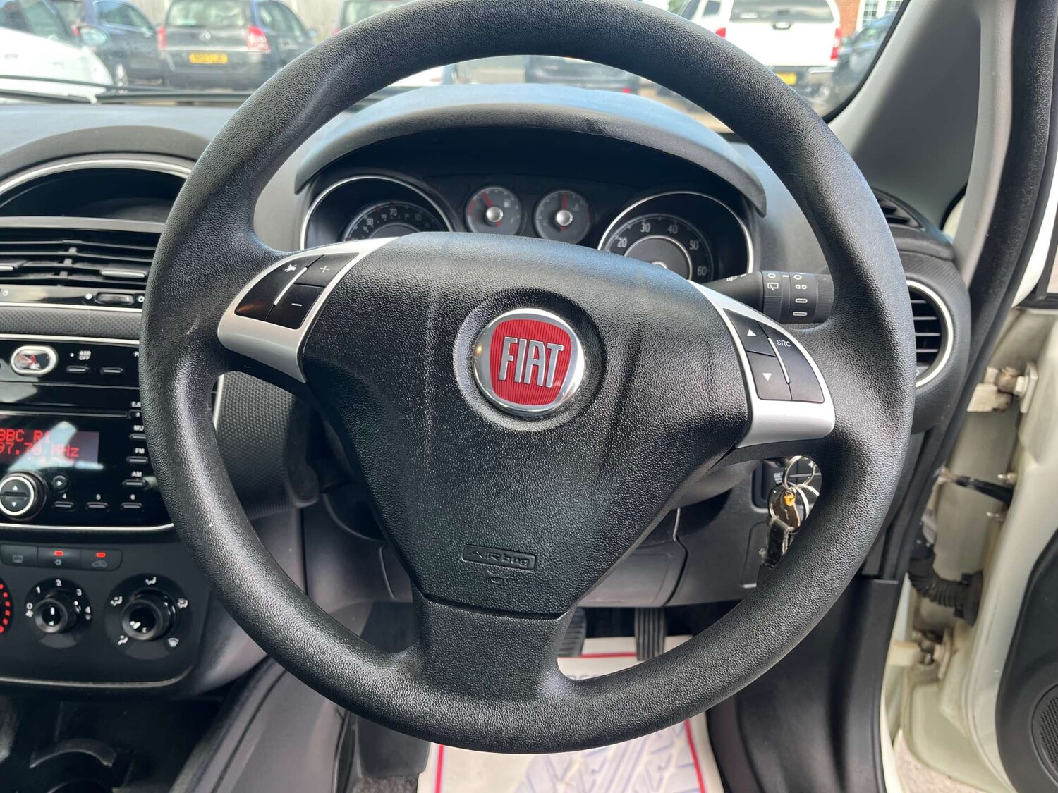 Used Fiat Punto 2017 for sale - 76601982: Photo 19