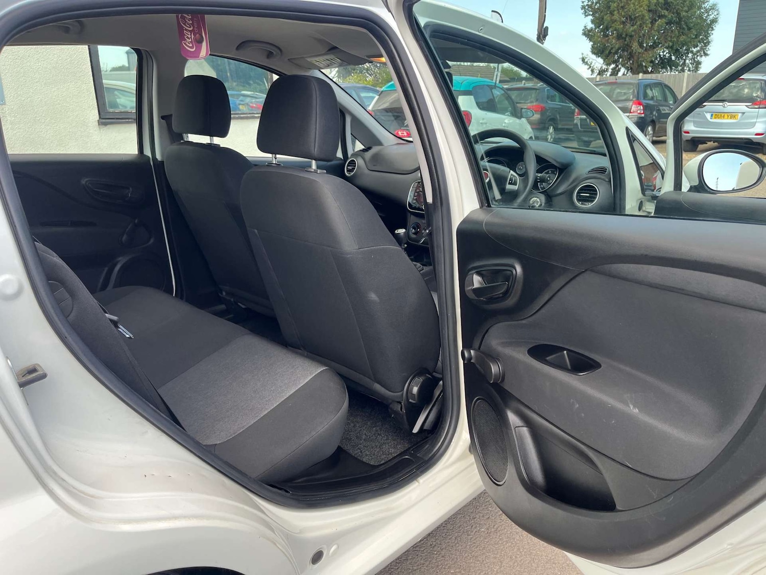 Used Fiat Punto 2017 for sale - 76601982: Photo 27