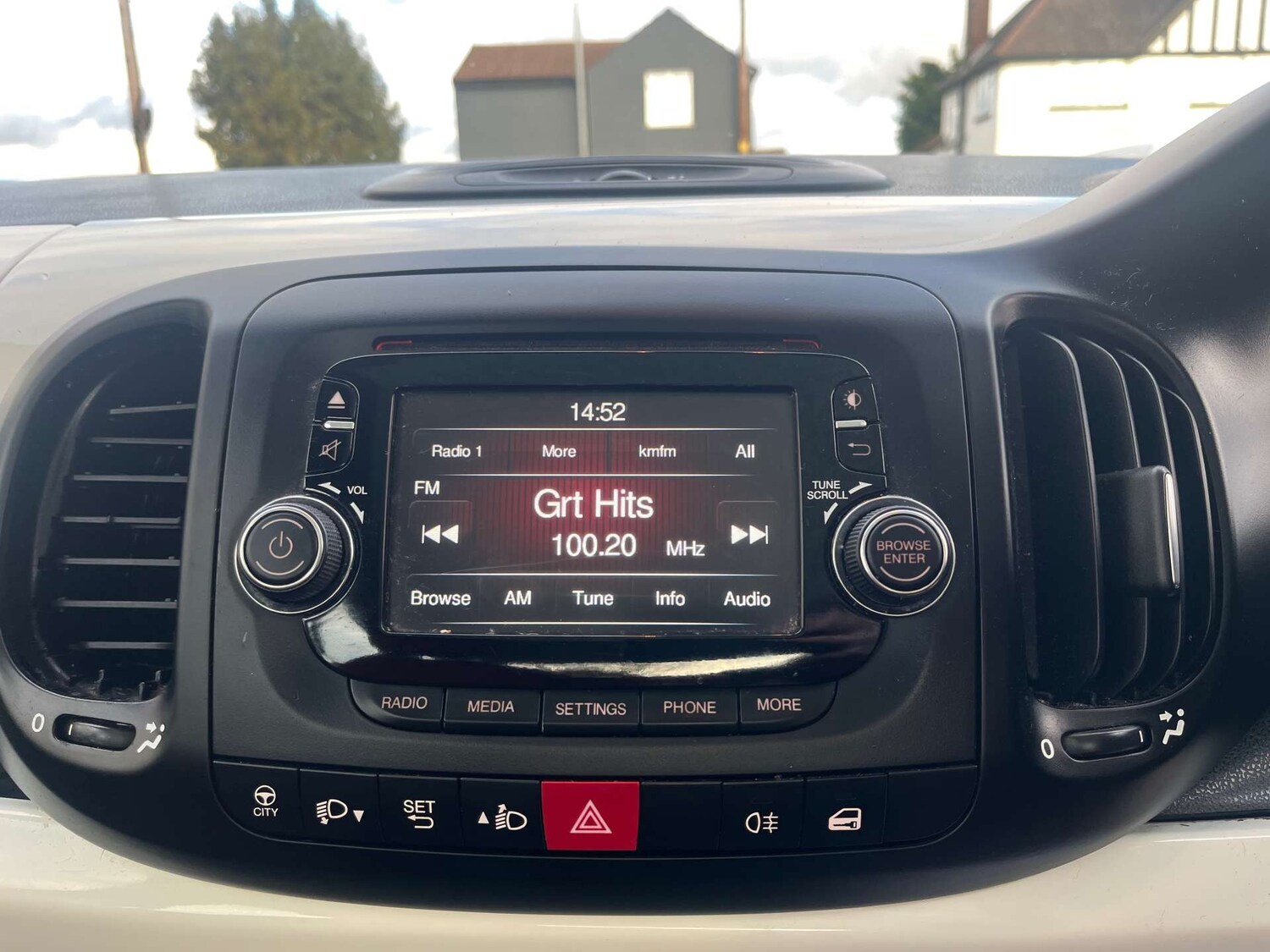 Used Fiat 500L 2013 for sale - 77529391: Photo 24