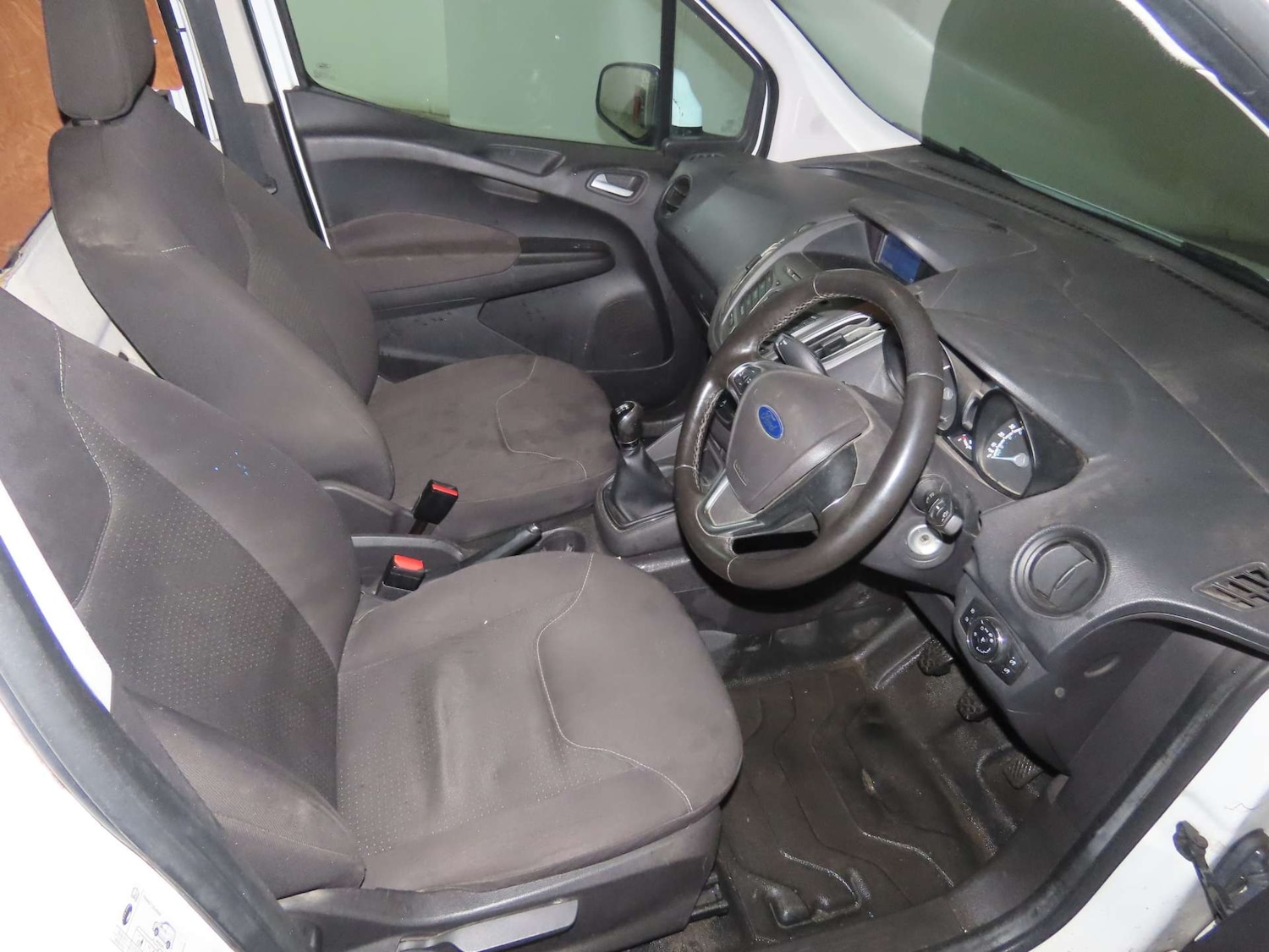 Used Ford Transit Courier 2017 for sale - 77643188: Photo 4