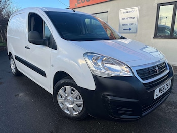Used Peugeot Partner 2018 for sale - 76739831: Photo