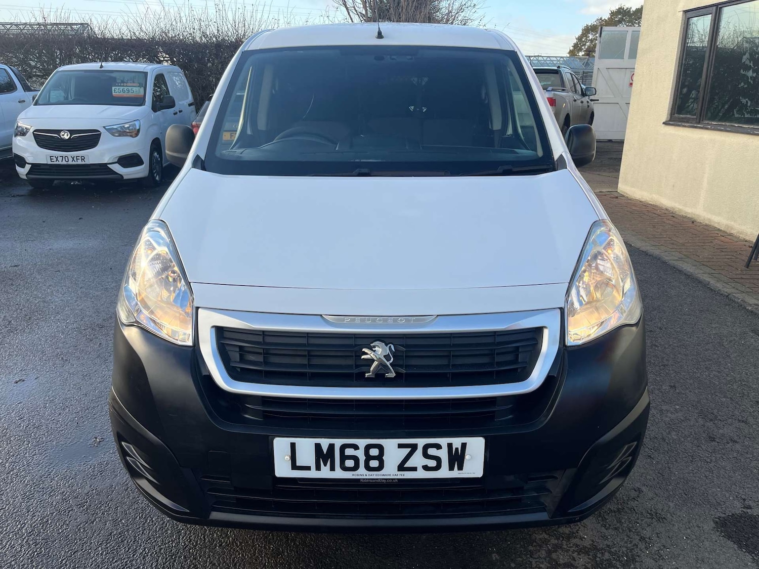 Used Peugeot Partner 2018 for sale - 76739831: Photo 4