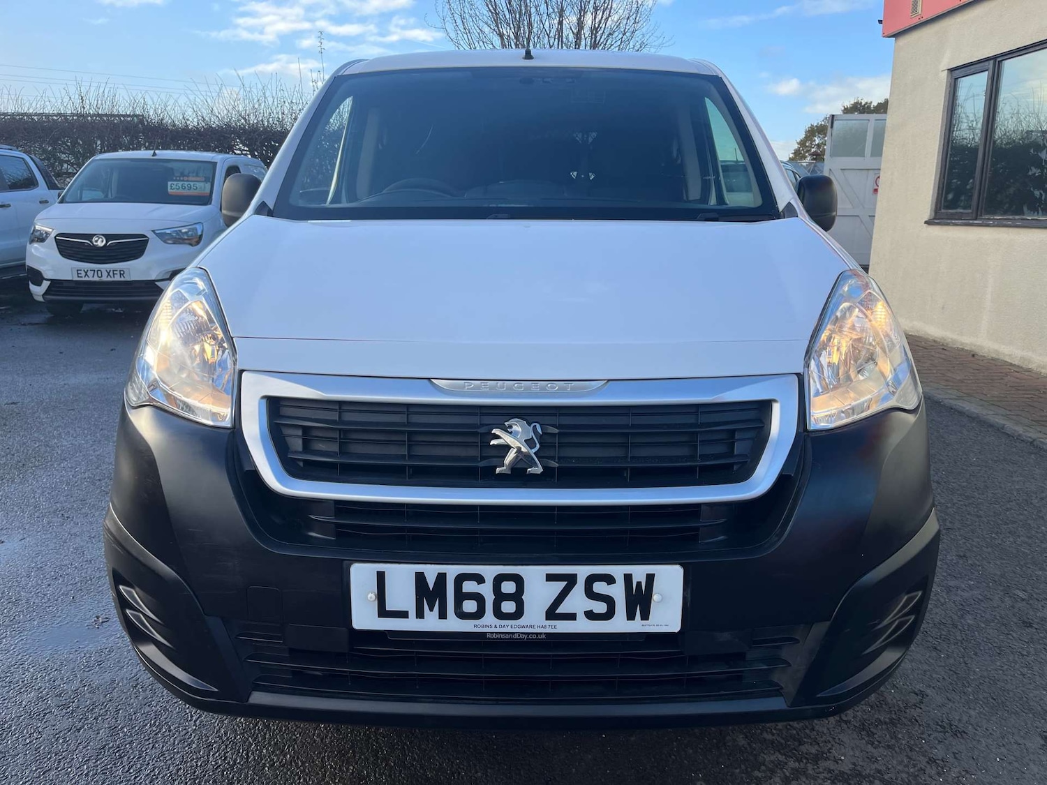 Used Peugeot Partner 2018 for sale - 76739831: Photo 5