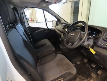Used Vauxhall Vivaro 2018 for sale - 79020930: Photo