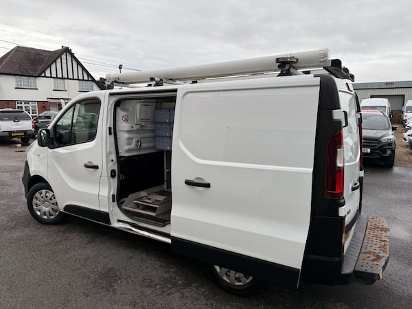 Used Vauxhall Vivaro 2018 for sale - 75661584: Photo 11