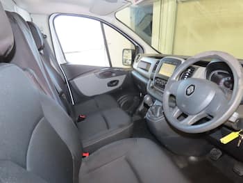 Used Renault Trafic 2017 for sale - 79691571: Photo
