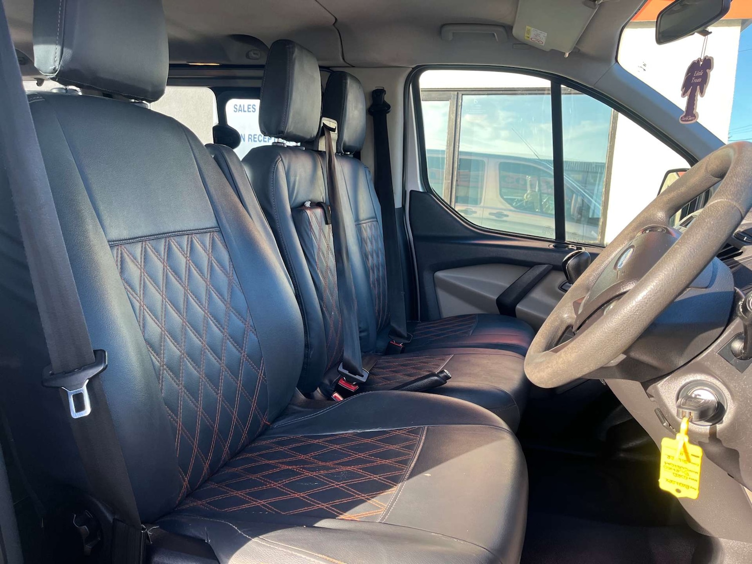 Used Ford Tourneo Custom 2014 for sale - 76642963: Photo 13