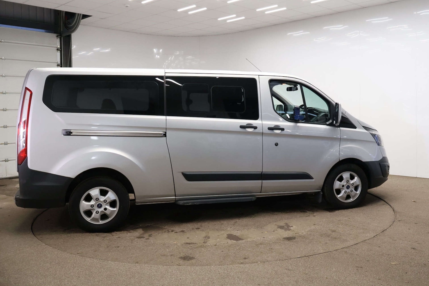 Used Ford Tourneo Custom 2014 for sale - 76642963: Photo 8