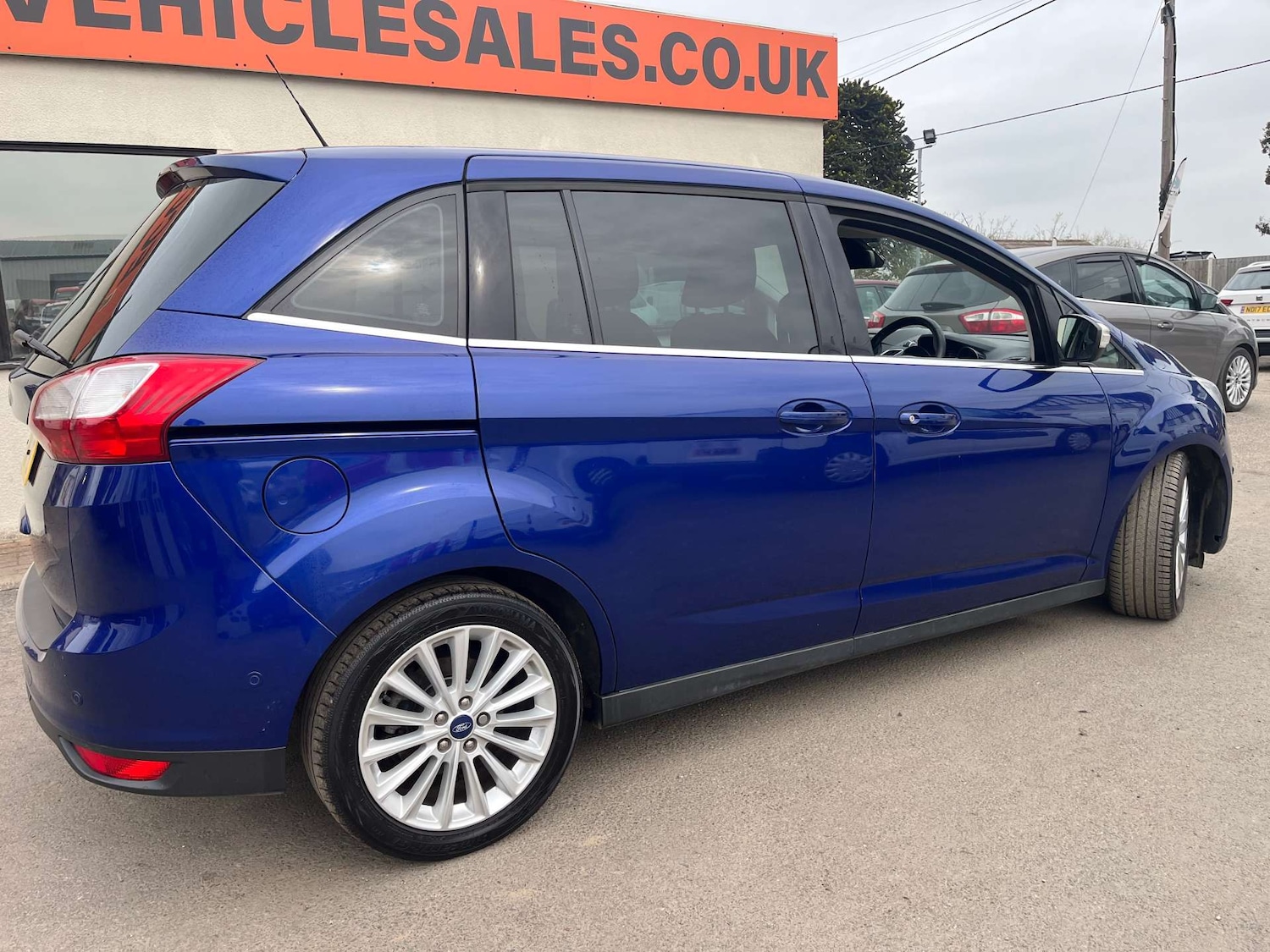 Used Ford C-Max 2015 for sale - 77640557: Photo 14