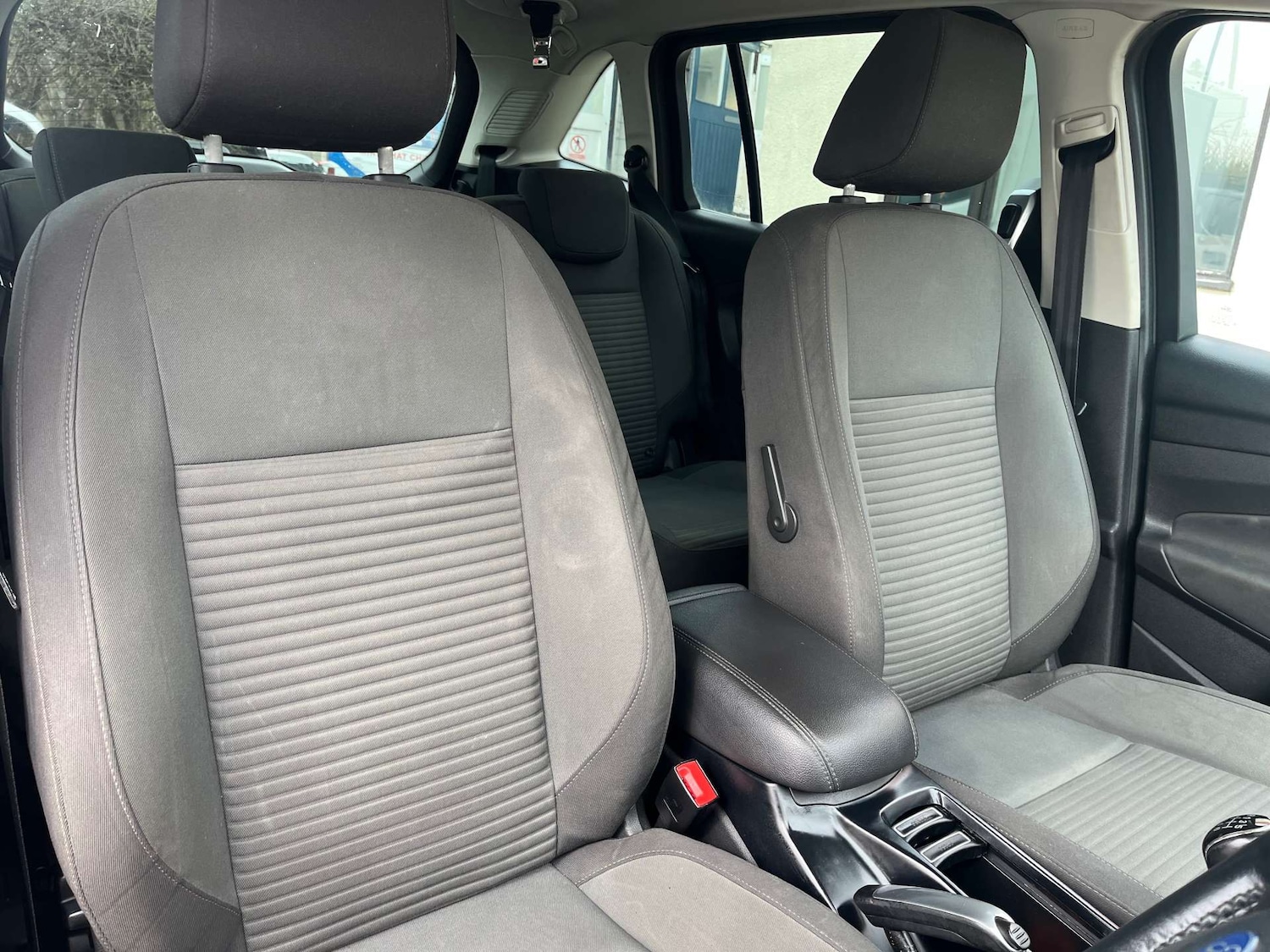 Used Ford C-Max 2015 for sale - 77640557: Photo 28