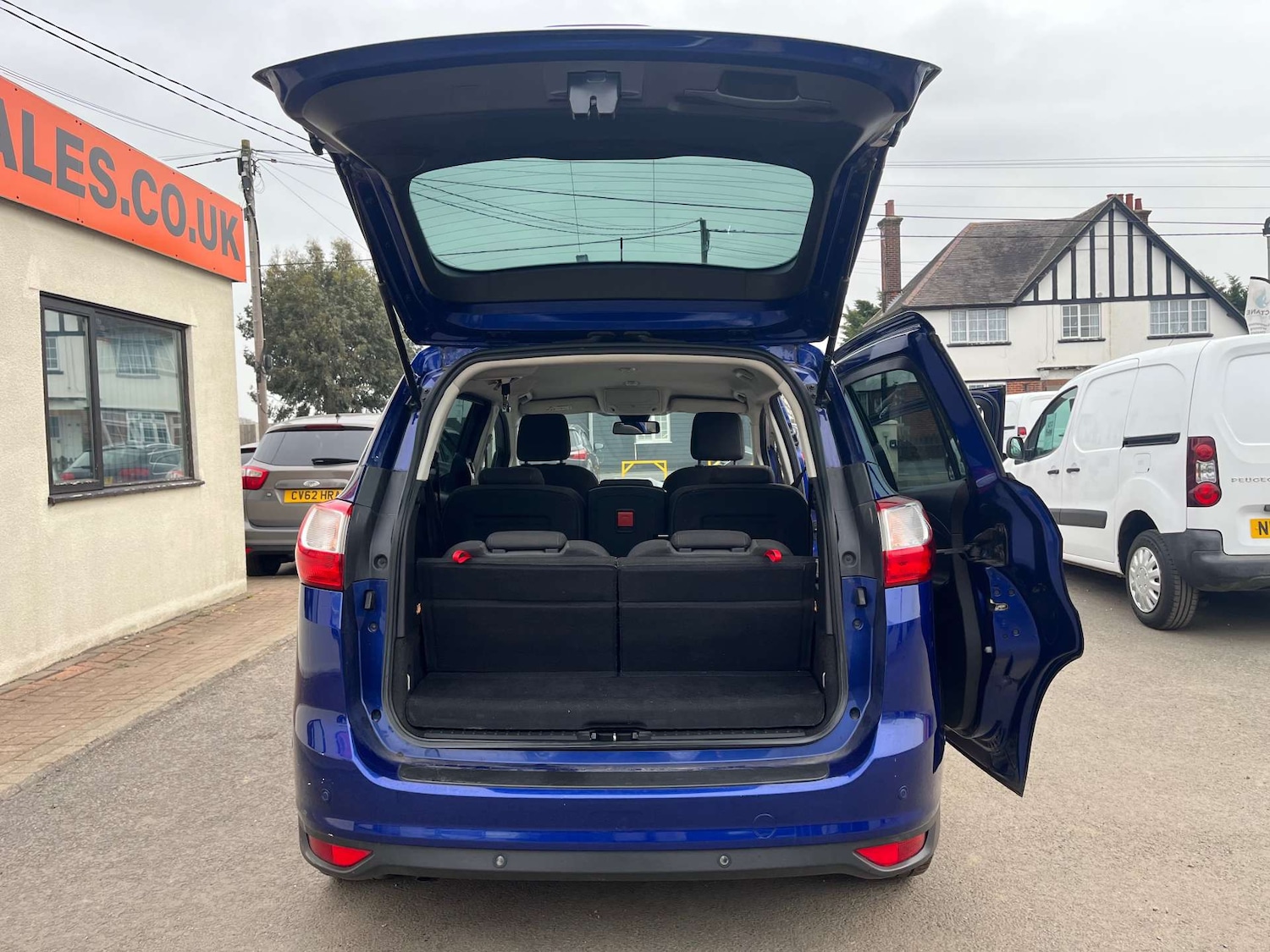 Used Ford C-Max 2015 for sale - 77640557: Photo 34