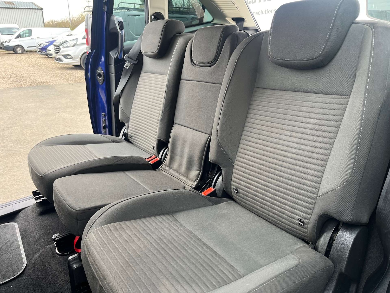 Used Ford C-Max 2015 for sale - 77640557: Photo 36