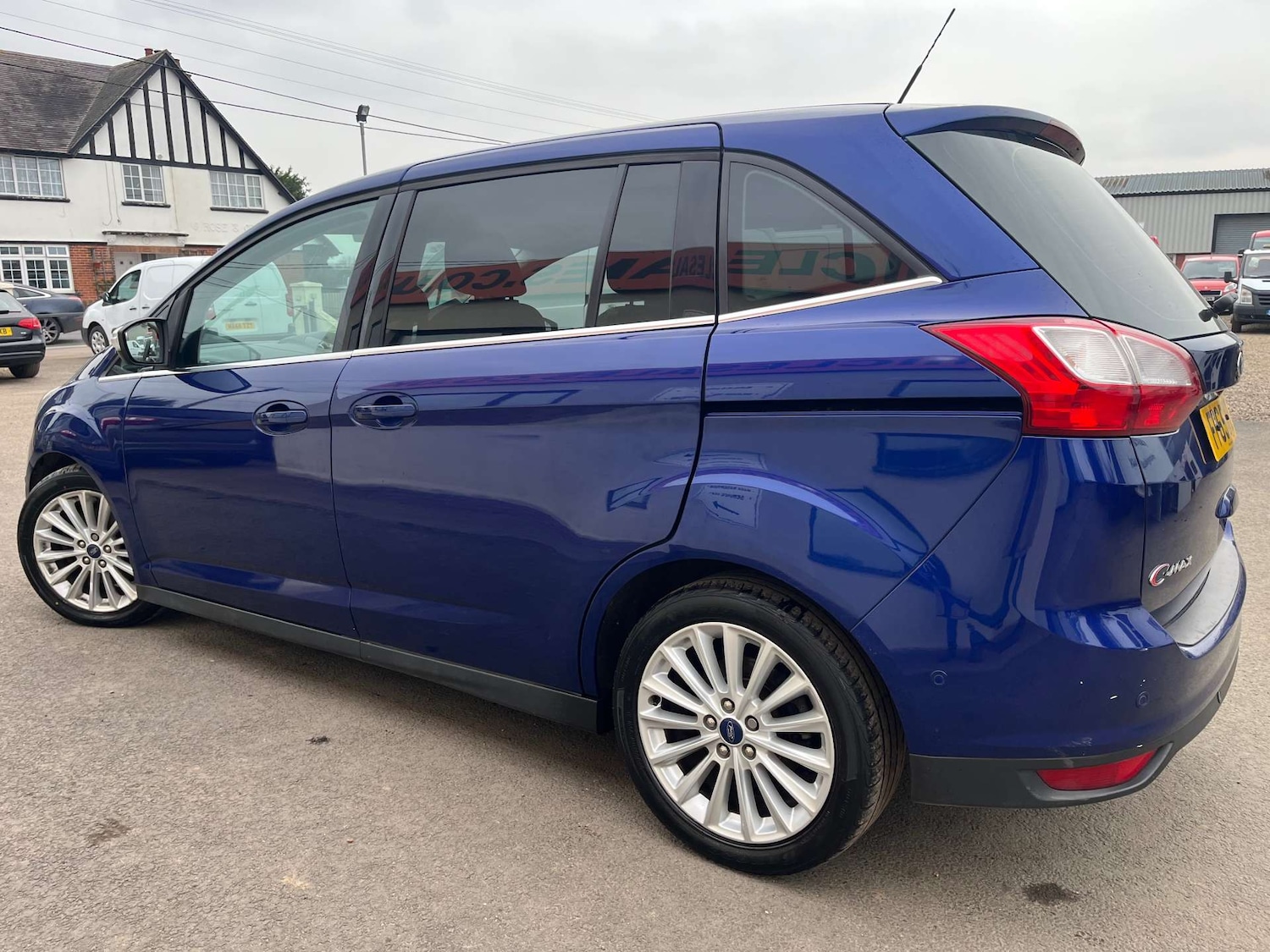 Used Ford C-Max 2015 for sale - 77640557: Photo 9
