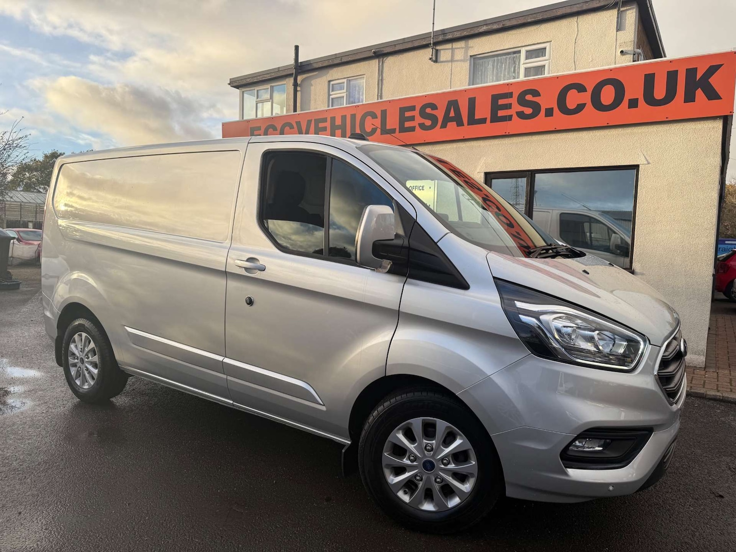 Used Ford Transit Custom 2023 for sale - 76628305: Photo 1