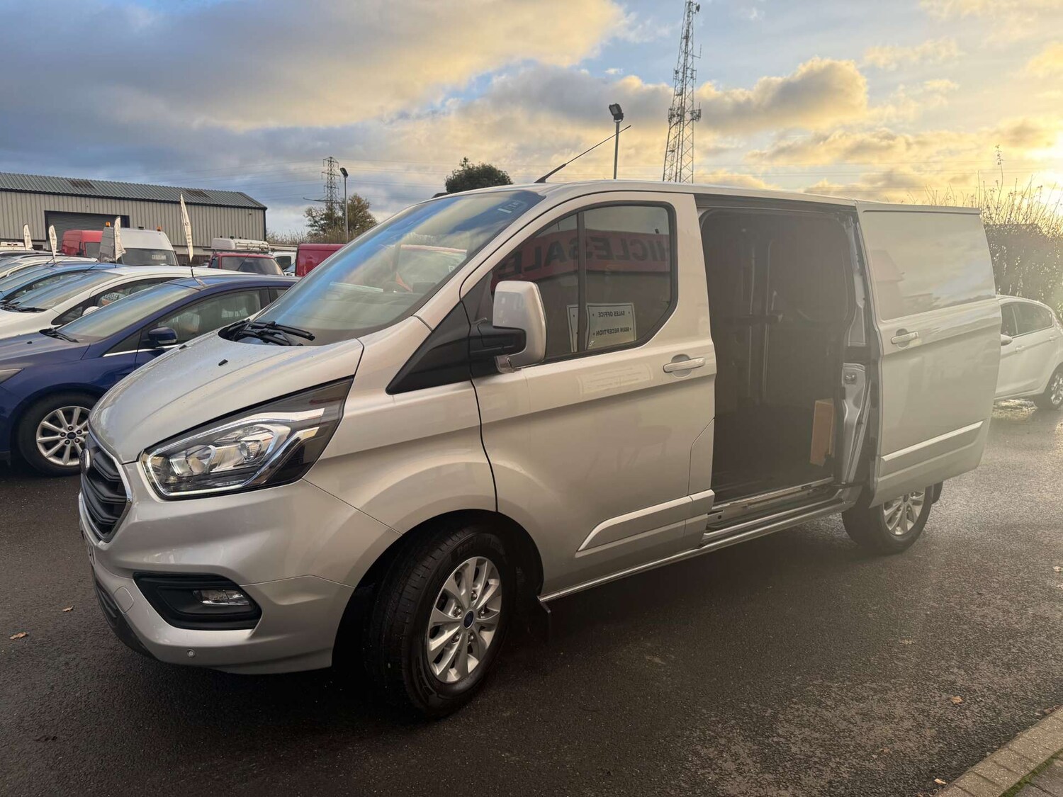Used Ford Transit Custom 2023 for sale - 76628305: Photo 8