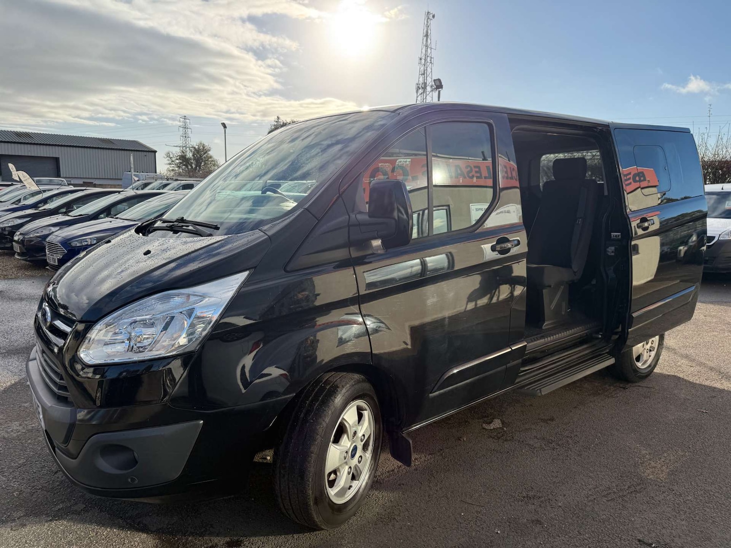 Used Ford Tourneo Custom 2018 for sale - 76694824: Photo 4