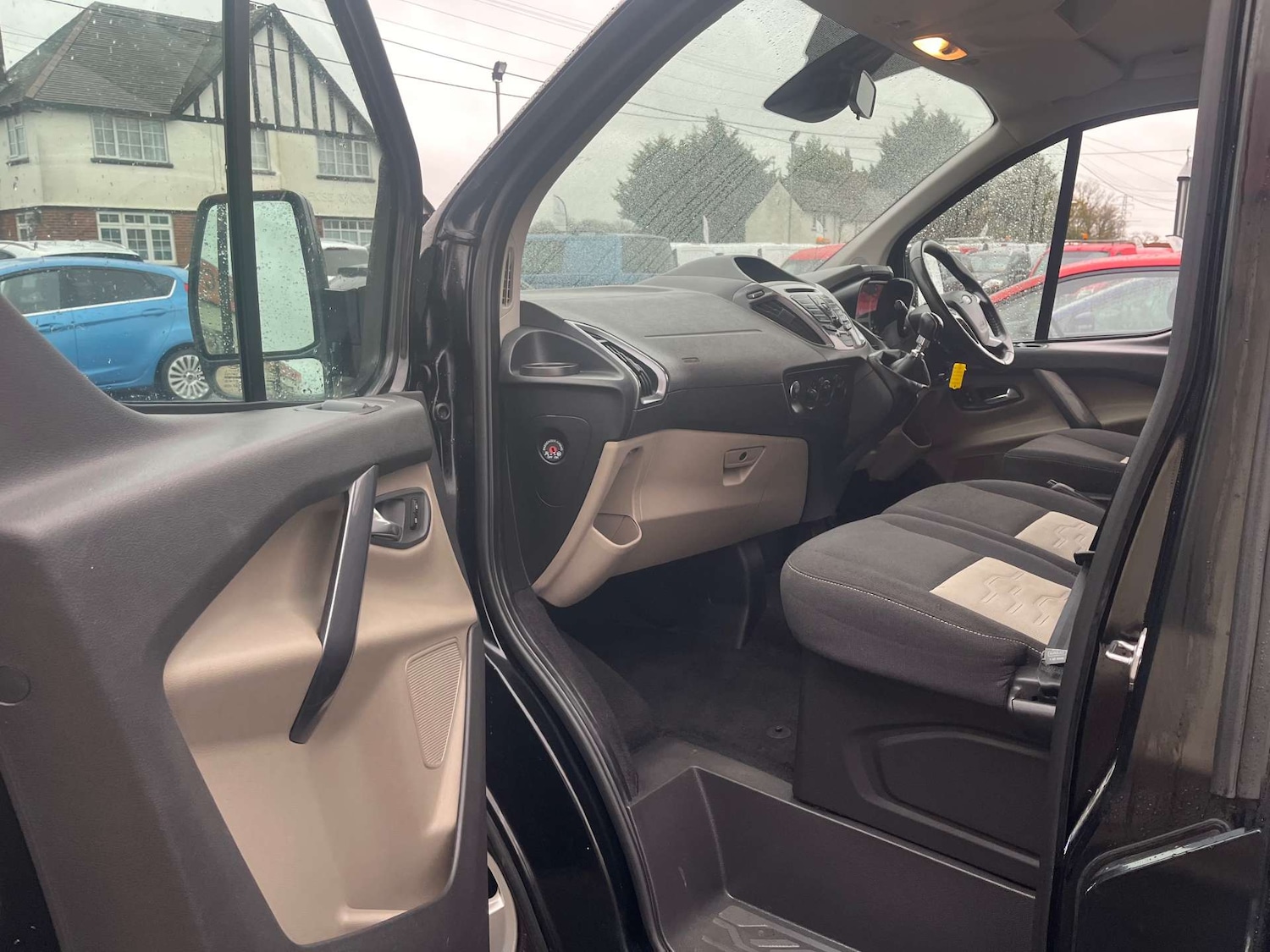 Used Ford Tourneo Custom 2018 for sale - 76694824: Photo 41