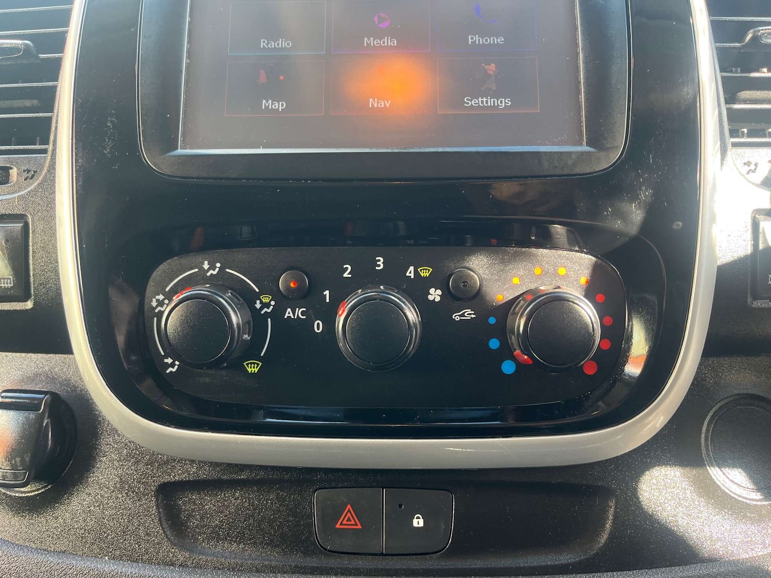 Used Renault Trafic 2018 for sale - 77523096: Photo 22