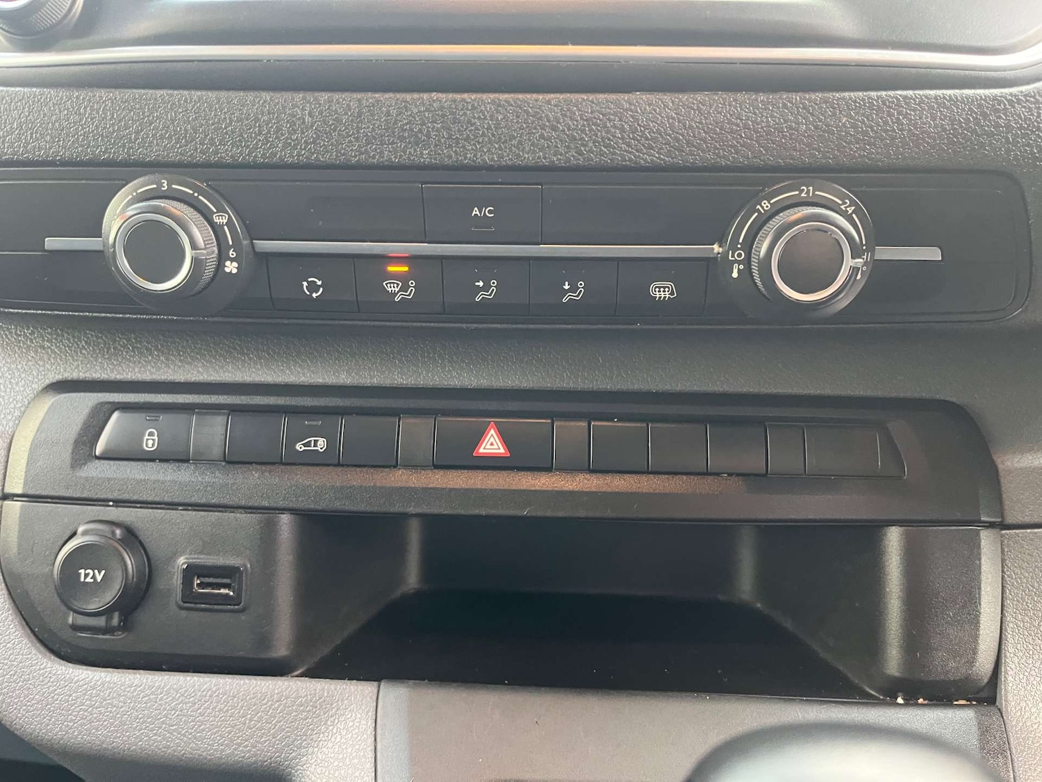 Used Peugeot Expert 2021 for sale - 77234097: Photo 26