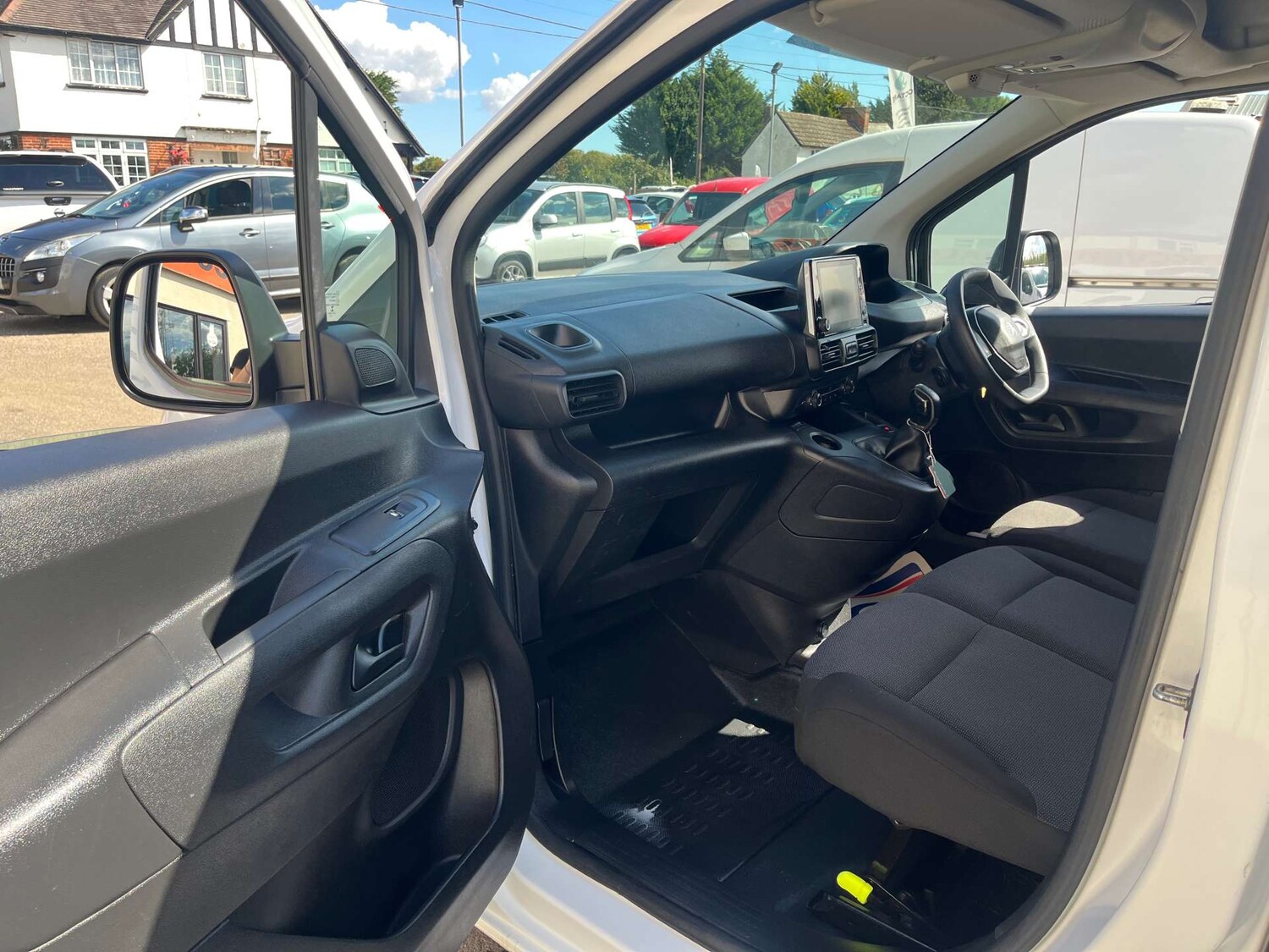 Used Peugeot Partner 2021 for sale - 75639984: Photo 41