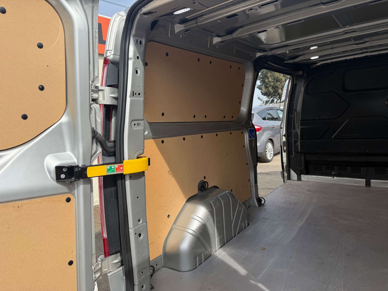 Used Ford Transit Custom 2020 for sale - 77961728: Photo 17