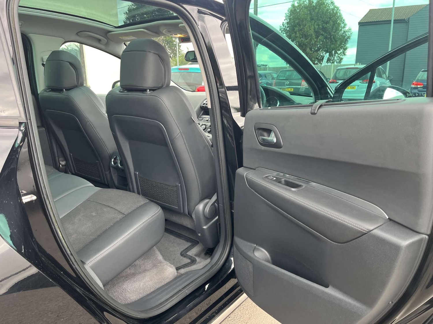 Vehicle 29