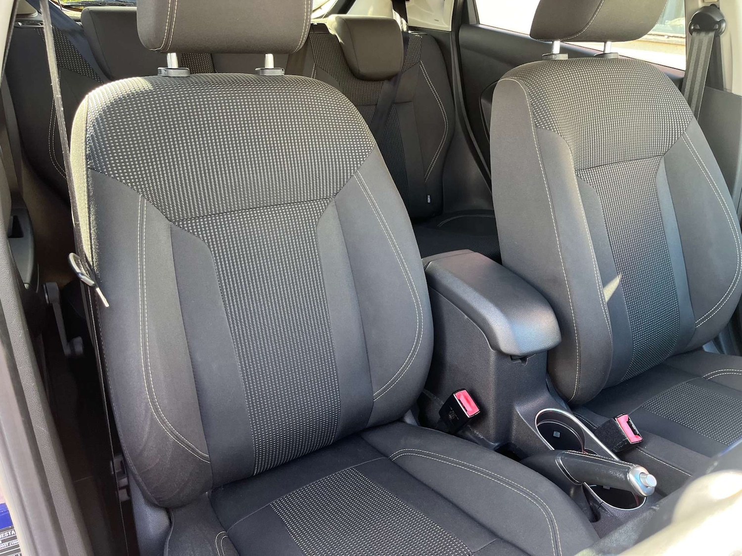 Used Ford Fiesta 2015 for sale - 76601941: Photo 28