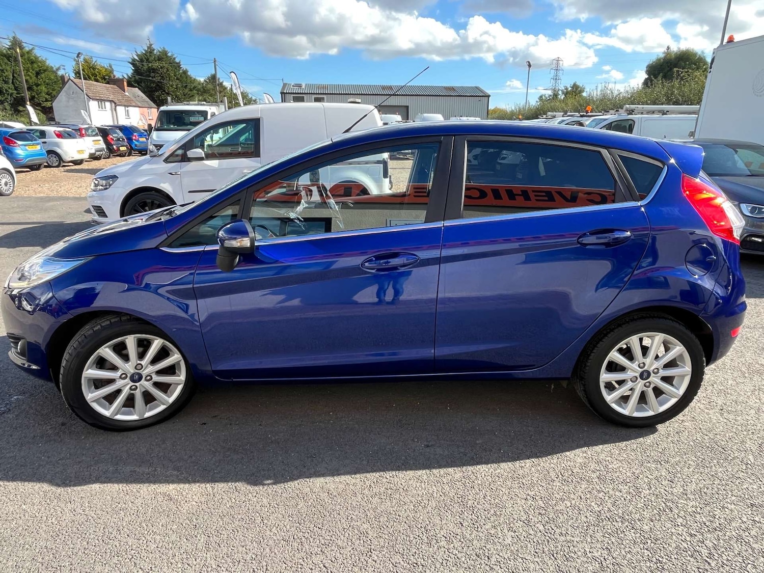 Used Ford Fiesta 2015 for sale - 76601941: Photo 8